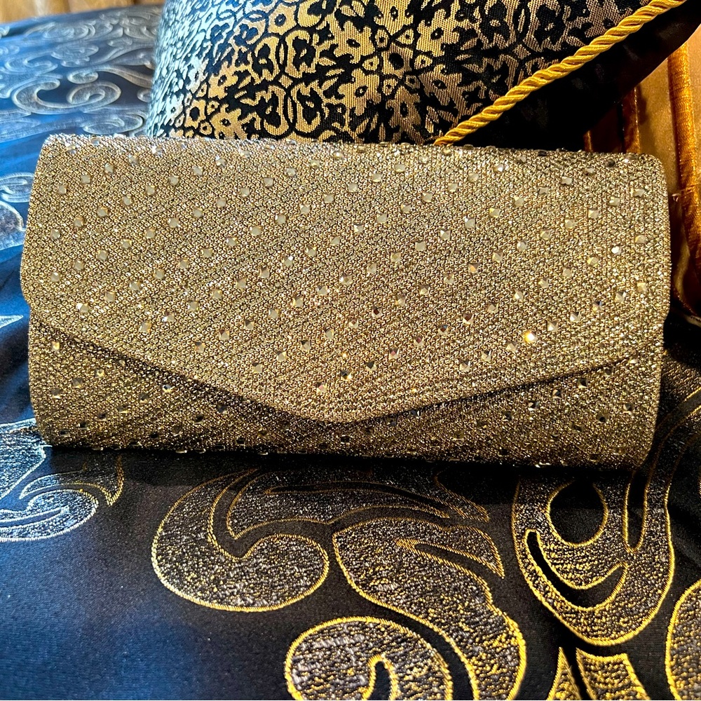 Silver sparkly rhinestone wedding clutch evening bag